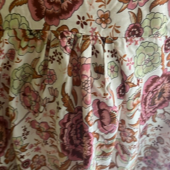 Pretty Garden floral wrap maxi. - Picture 11 of 13